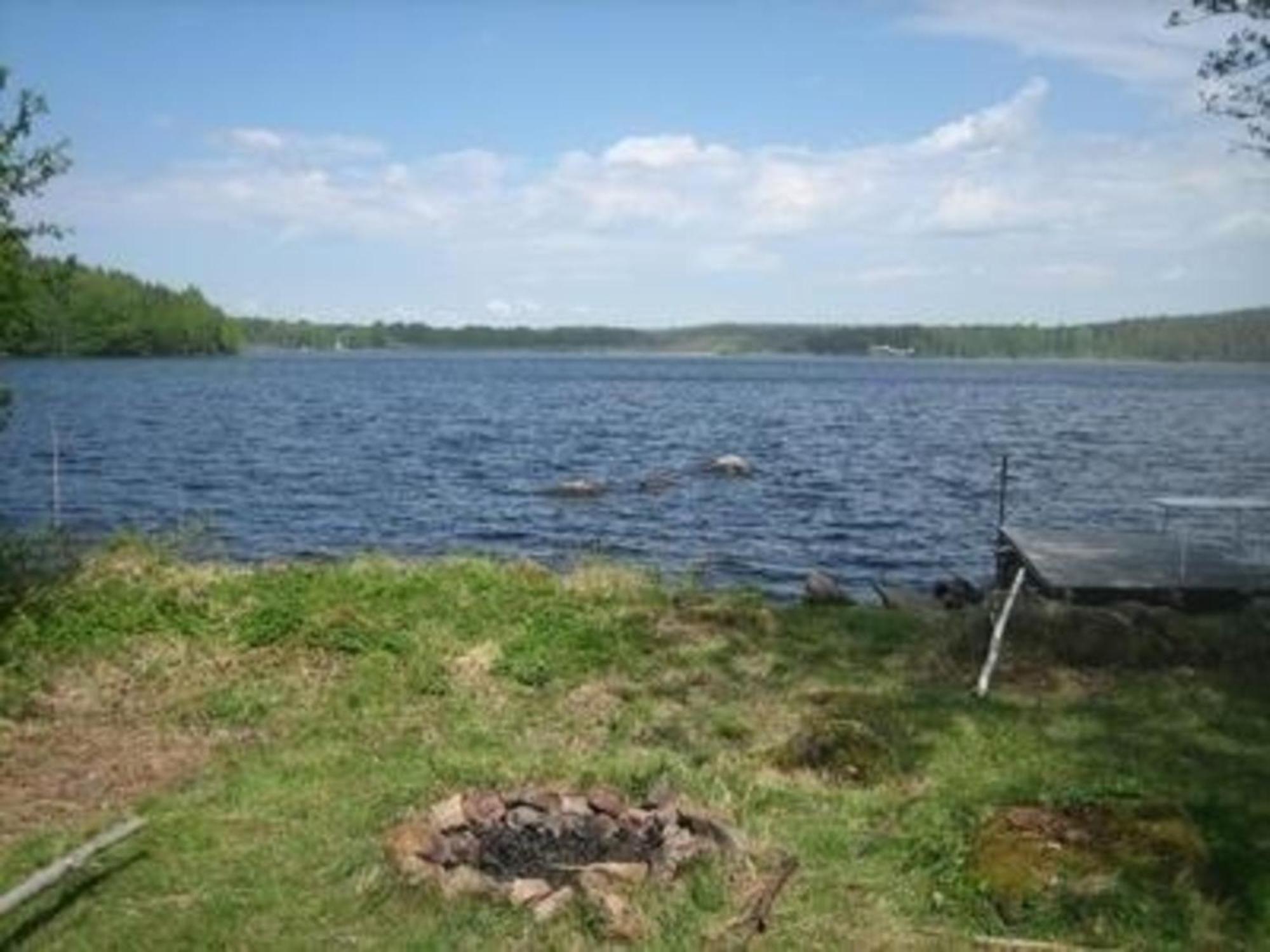 Ferienhaus In Malilla Boote Sauna See Exteriör bild